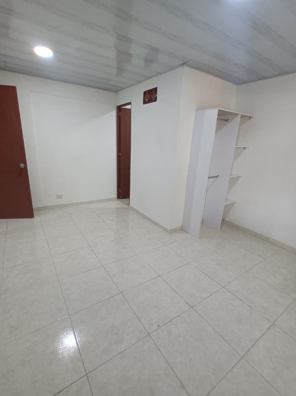 ARRIENDO APARTAMENTO EN PRADO CENTRO – EEP-1043 – | 3ER PISO